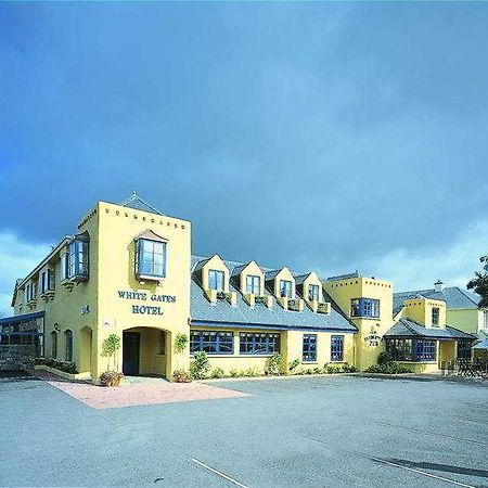 Whitegates Pub & Accommodation キラーニー エクステリア 写真