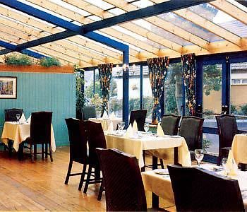 Whitegates Pub & Accommodation キラーニー エクステリア 写真